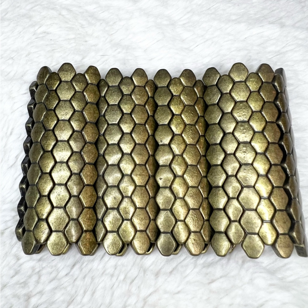 Hex Honeycomb Dragon Scale Stretch Bracelet - Antique Gold Tone